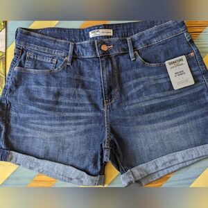 NWT Signature Gold Levi Strauss Mid-Rise 5" Shorts Size 16